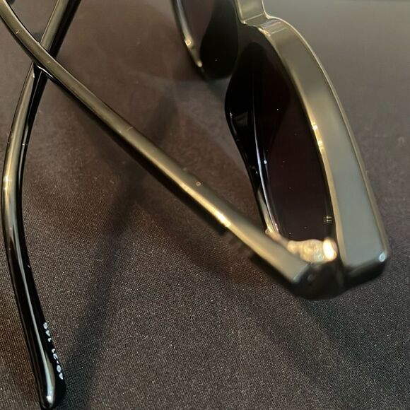 NWT Le Specs FIRE STARTER | BLACK Sunglasses - Picture 9 of 9